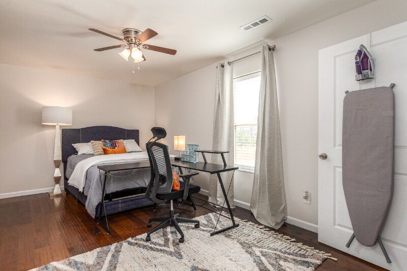 Building Photo - 2318 Centenary Way Ct