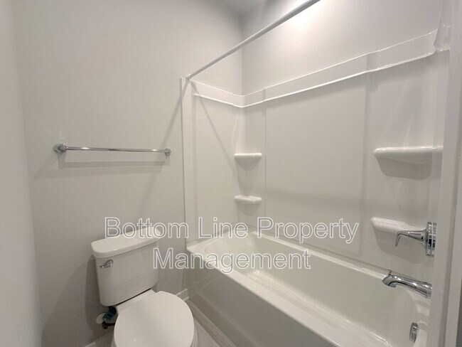 Building Photo - 3348 Finchborough Ct