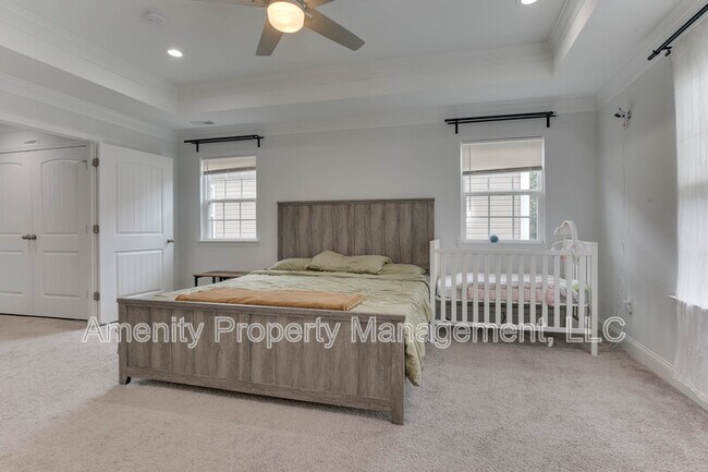 Building Photo - 614 Rolfe St