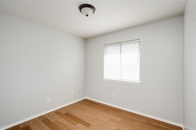 Building Photo - 13441 Gent Dr