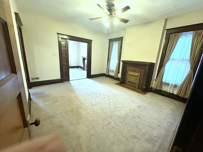 Dining room towards living room - 3016 Victor St