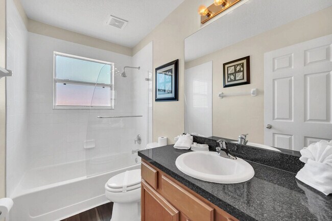 Building Photo - 8538 Sunrise Key Dr
