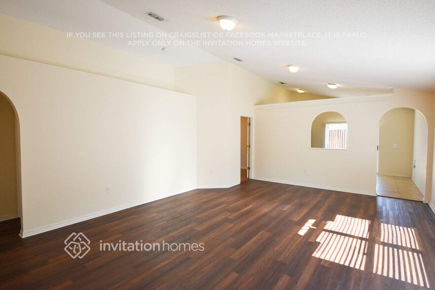 Building Photo - 7945 Harbor Bend Cir