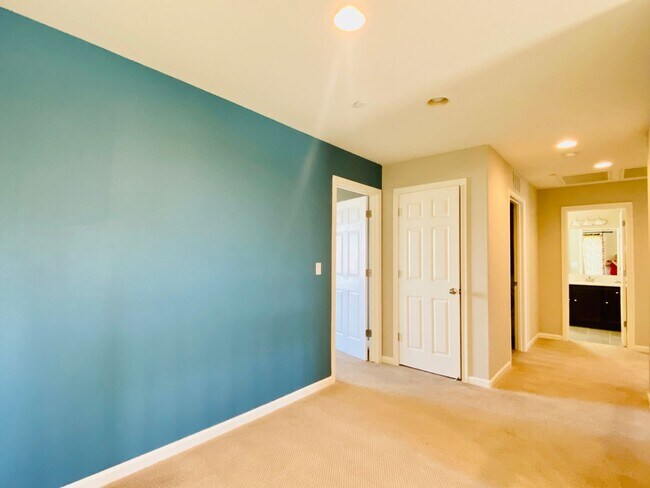 Building Photo - $2,395 Ashlan & Leonard, Beautiful 3 Bedroom - Buckingham Ave, Clovis