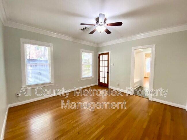 Building Photo - 5253 Monticello Ave