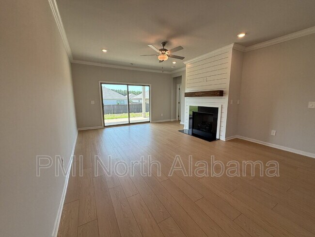 Building Photo - 204 Cobbdale Park Dr