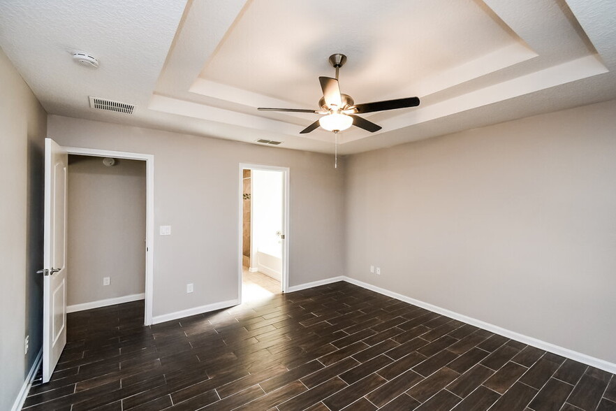 Building Photo - 4127 Sandhill Crane Terrace
