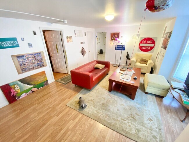 Building Photo - 48 Intervale Ave