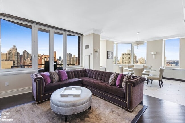 Building Photo - 188 E 78th St