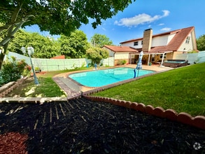 Building Photo - 2309 Kings Country Dr