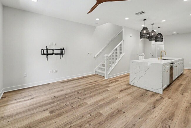 Building Photo - 1109 Makena Wy.