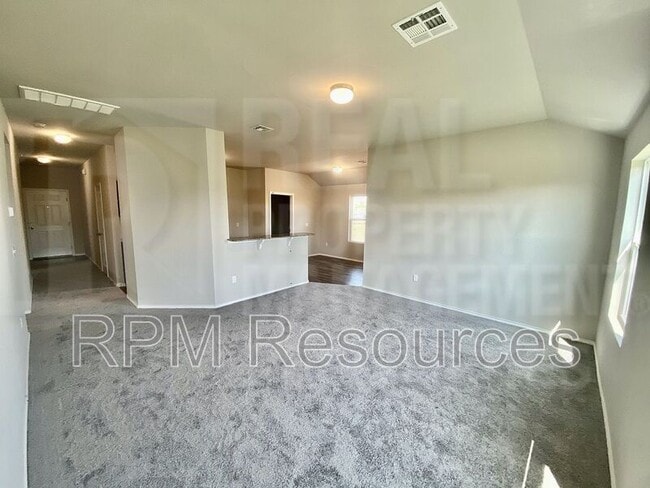 Building Photo - 1812 Hayes Ln