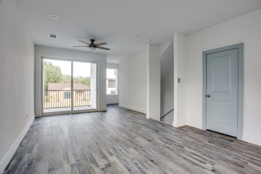 Building Photo - 3216 Forest Park Blvd