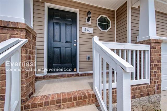 Building Photo - 441 Vailview Dr