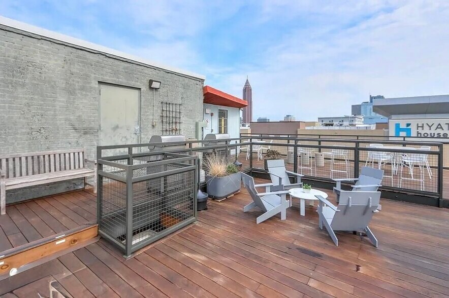 Building Photo - 426 Marietta St NW