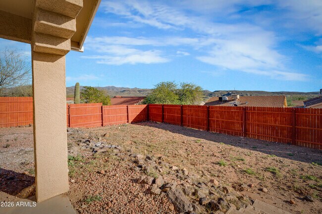 Building Photo - 33665 S Incline Dr