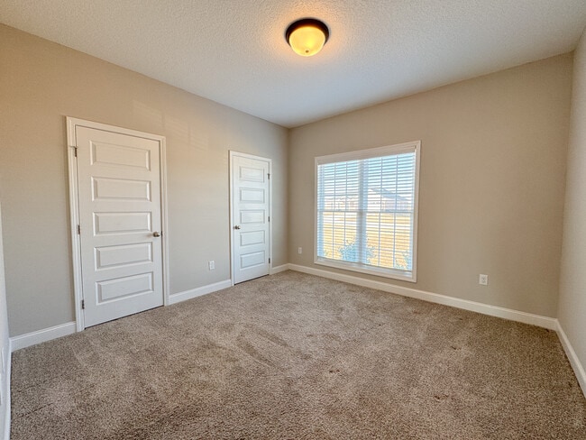 Building Photo - 312 Old Rockdale