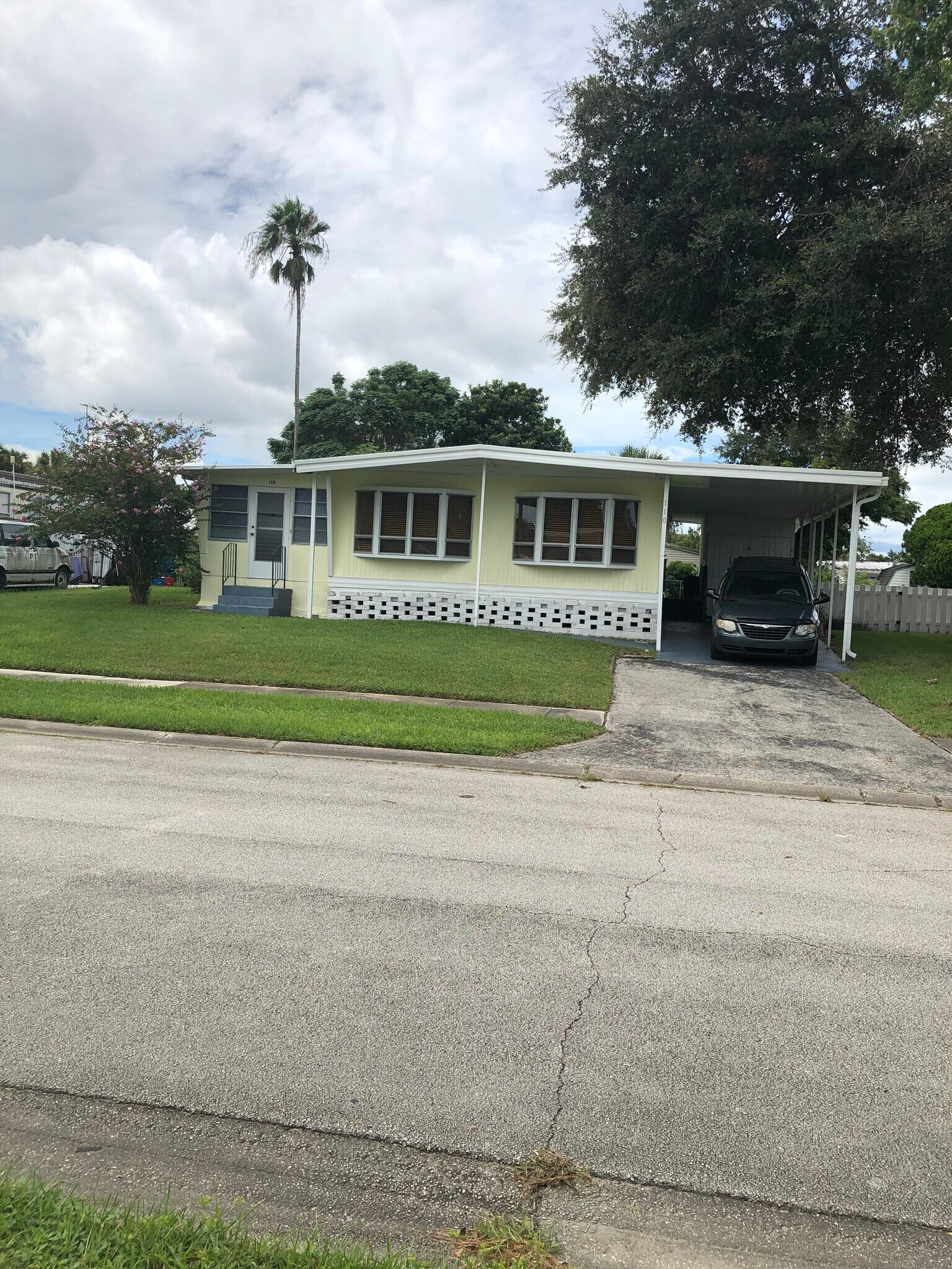 Building Photo - 110 Kon Tiki Ter