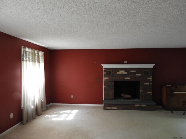 Building Photo - 401 Loudon Rd
