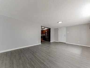 Building Photo - 9522 Trefore Ave