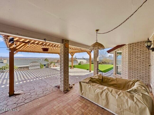 Building Photo - 9000 Rancich St