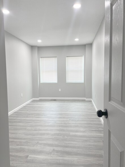 bedroom 2 - 1806 Appleton St