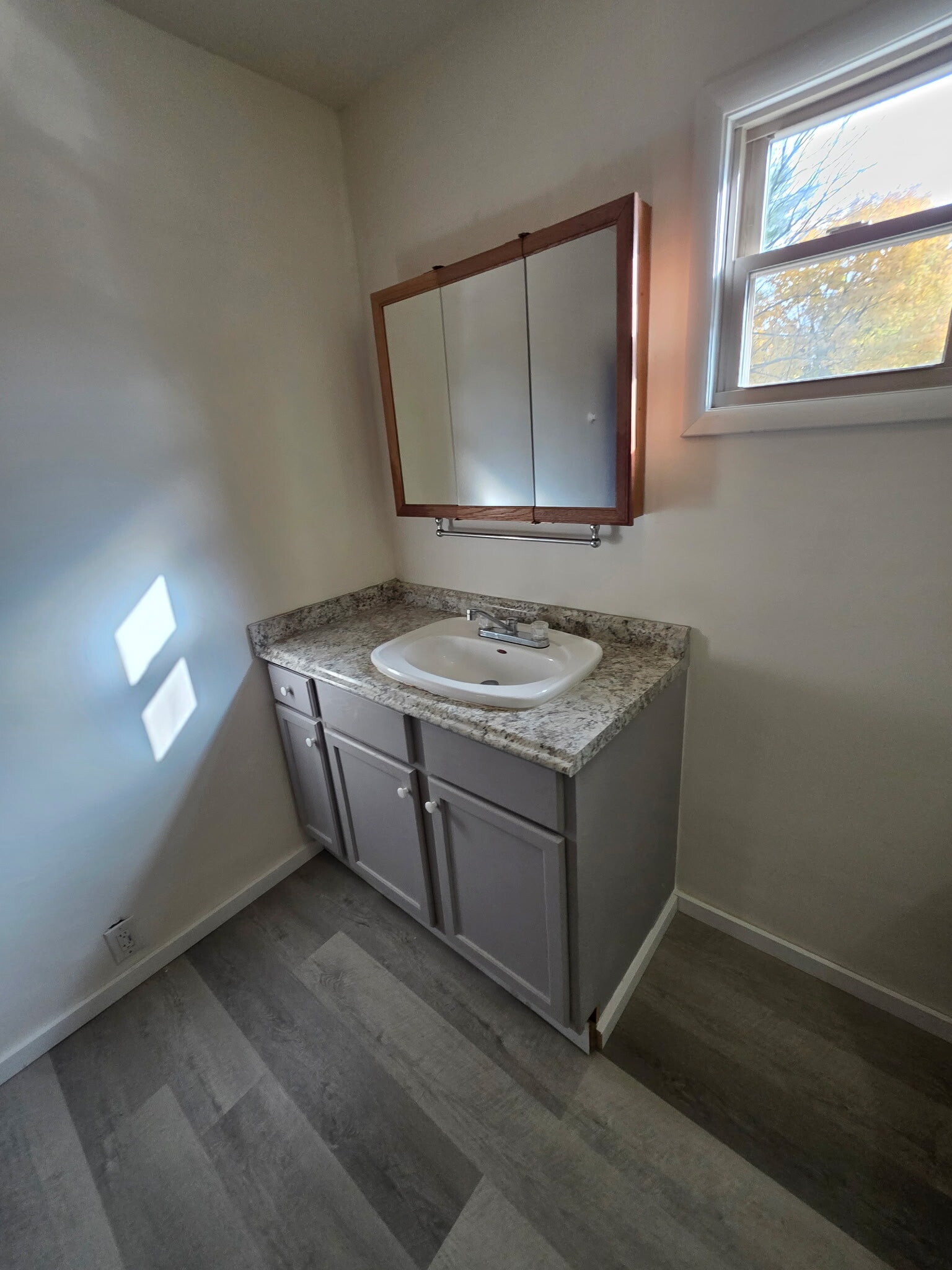 Building Photo - 409 S 3rd St