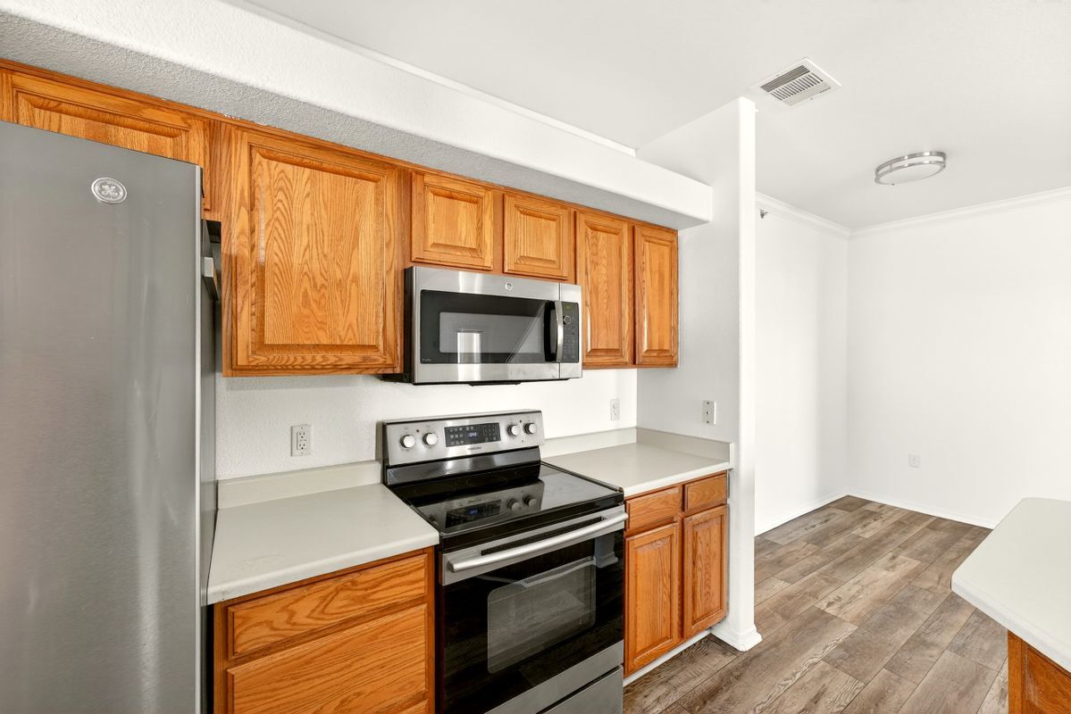 Building Photo - 18929 E Warren Cir