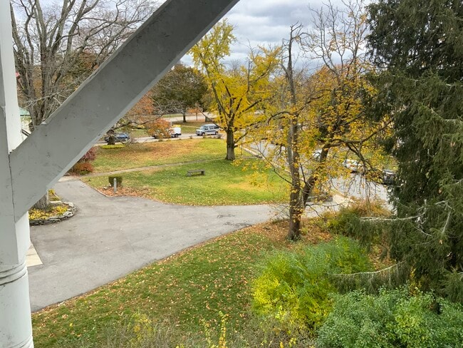 Building Photo - 23 Williams St