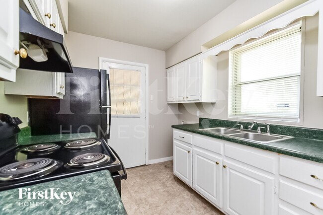 Building Photo - 1775 Sea Isle Rd