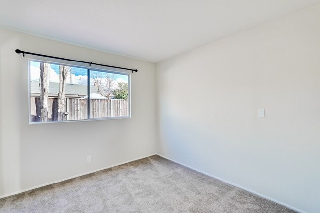 Building Photo - Single Family Home - New paint, New carpet - Washer & Dryer Hookups