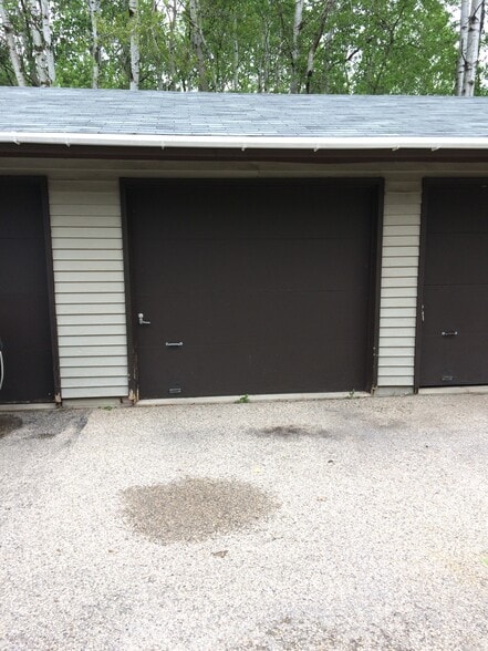 Building Photo - 110 Johnston Dr