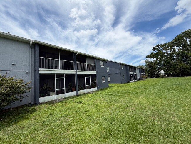 Building Photo - PRICE DROP! Orlando: 2BD/ 2BA - A Bright, Comfortable Home Designed for Everyday Living! WASHER &...