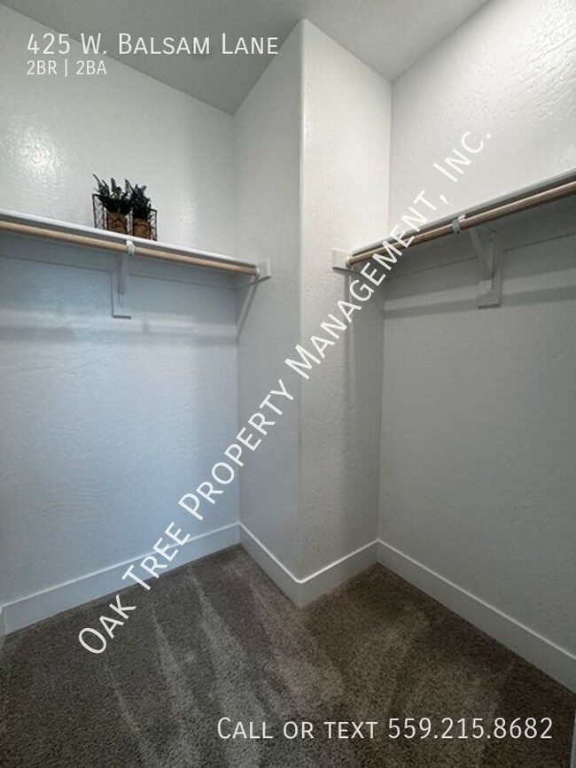 Building Photo - 425 W Balsam Ln