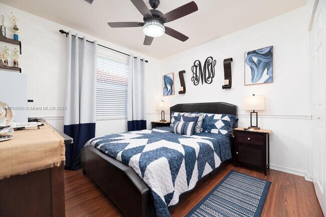 Building Photo - 4832 SW 159th Ave