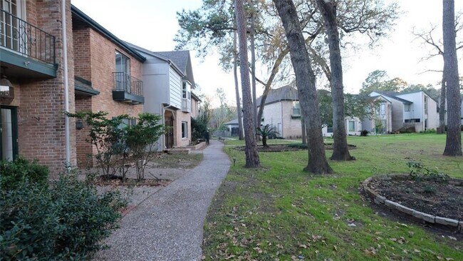 Building Photo - 632 N Eldridge Pkwy