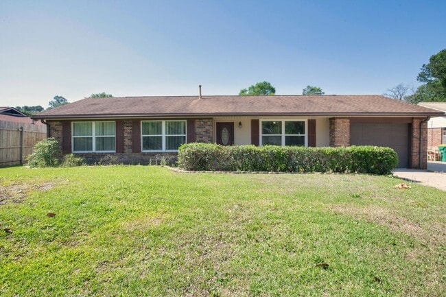 Building Photo - 1126 Coral Dr