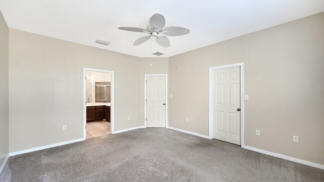 Building Photo - 3499 Parkridge Cir