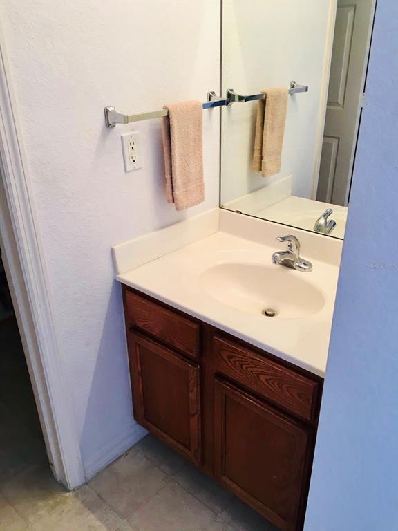 Building Photo - 2620 LODI Cir