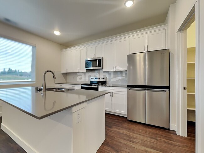 Building Photo - 7829 Verona Loop