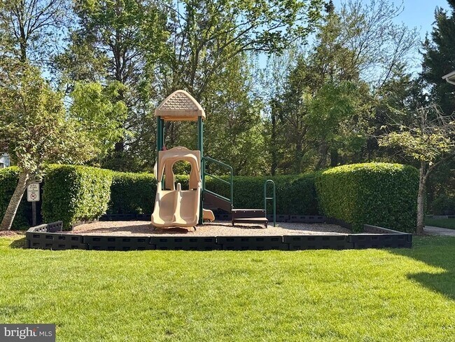 Building Photo - 21842 Jarvis Square