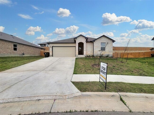 Building Photo - 125 Solitude Dr