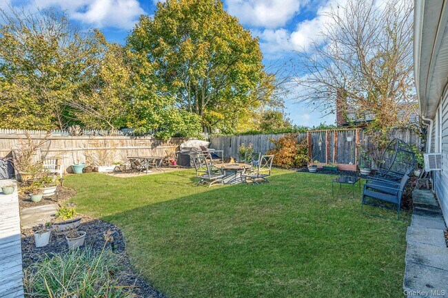 Building Photo - 504 Fire Island Ave