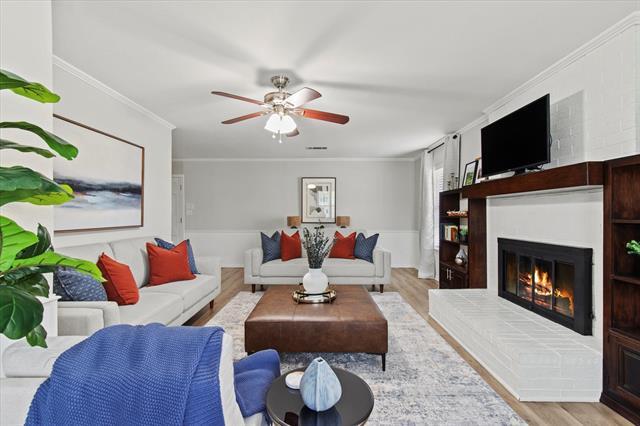 Building Photo - 10023 Olmos Dr