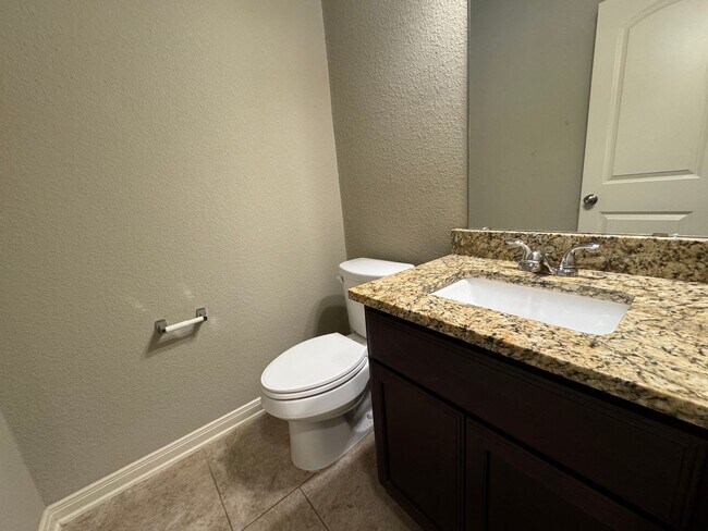 Building Photo - 4-Bedroom House for Rent in Killeen