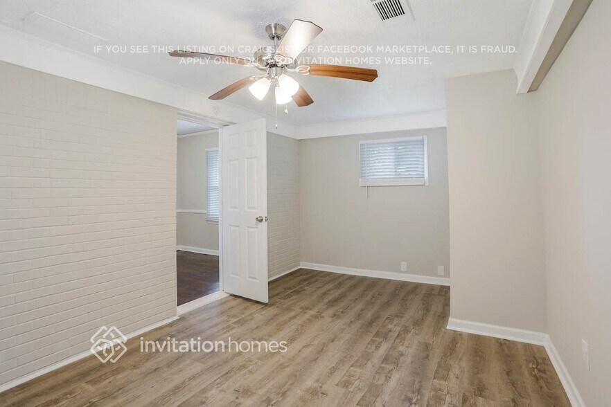 Building Photo - 2710 Ellen Way