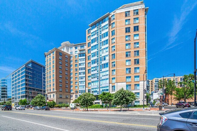Building Photo - 555 Massachusetts Ave NW