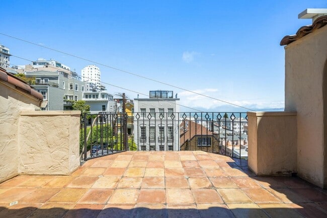 Building Photo - 1127 Filbert St