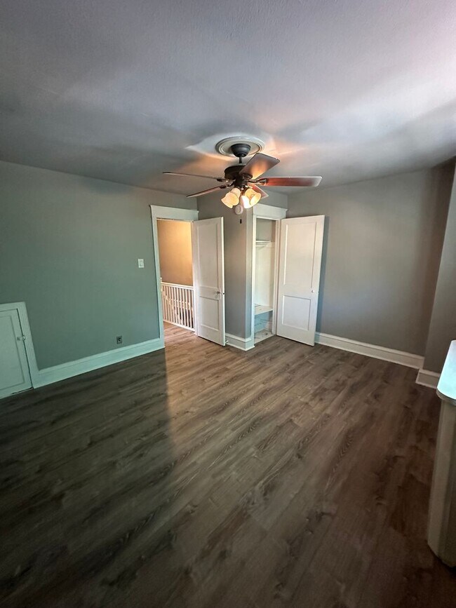 Building Photo - Charming 3-Bedroom Row Home in Upper Darby