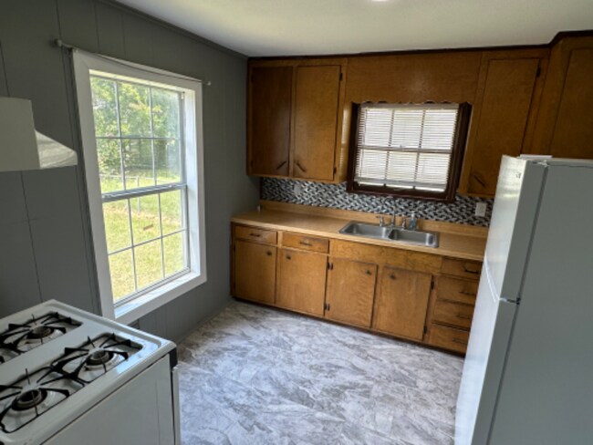 Building Photo - 205 Chambers St